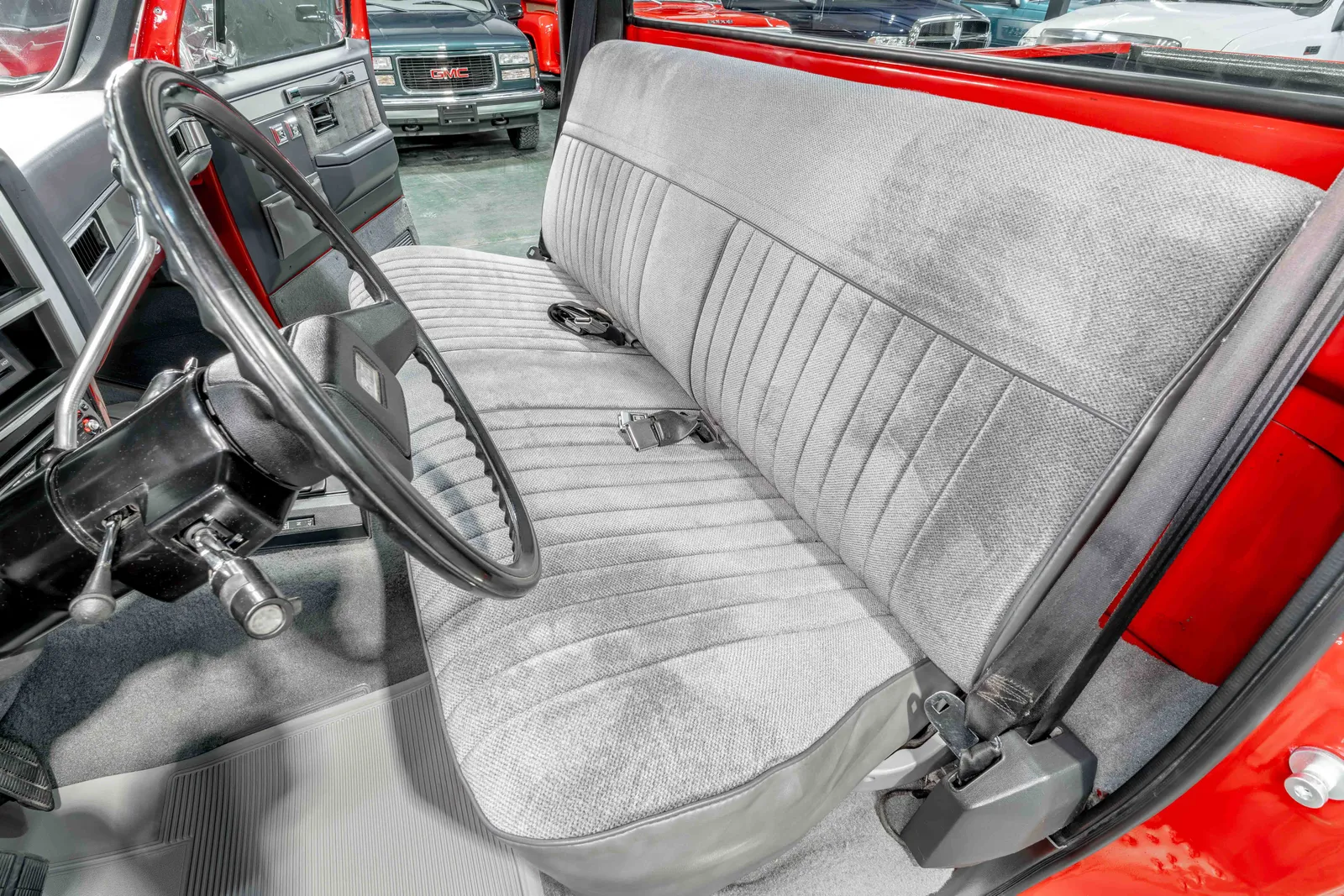 1985-GMC-K10-Apple Red-504244-45.jpg